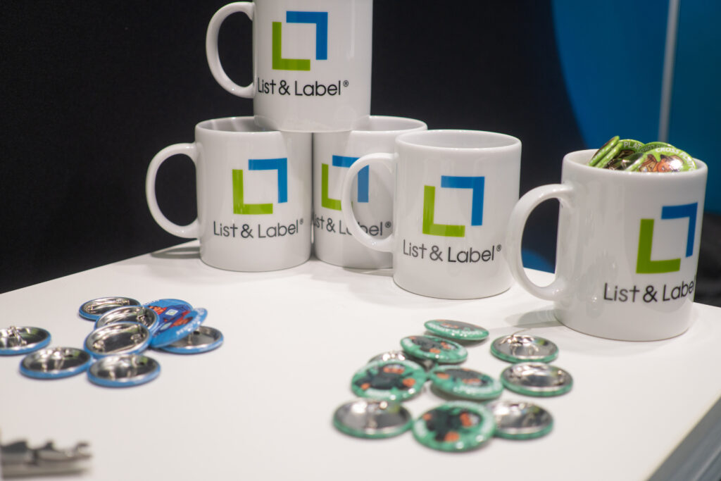 quiz badges and cups of list & label